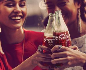 coca-cola-siente-el-sabor-amigos-800x654