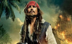 El Capitán Jack Sparrow interpretado por Johnny Depp.