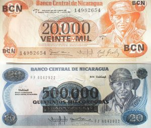 En Nicaragua y otros países el crecimiento de la inflación ha sido tan voraz que se recurría al resello del papel moneda existente ante la velocidad del incremento de los precios.