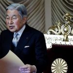Emperador Akihito abdicará en abril de 2018