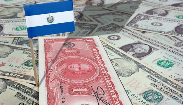 Dolarización en El Salvador